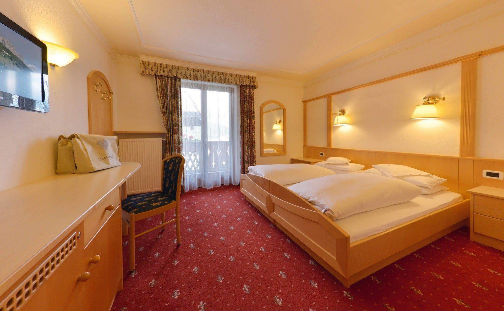 Hotel Diamant ซานกัสซิอาโน ภายนอก รูปภาพ